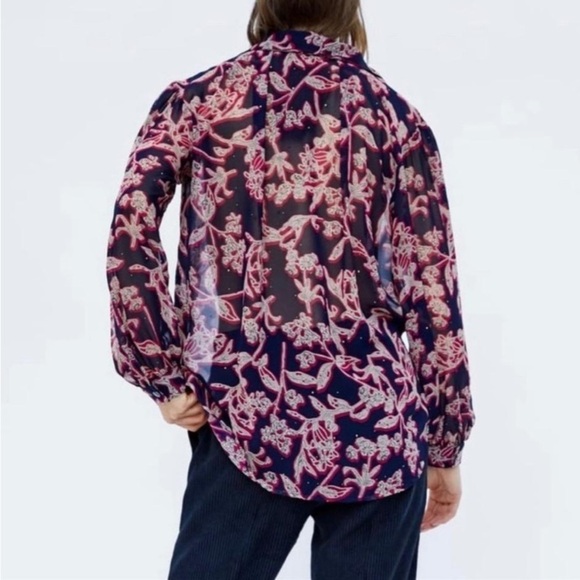 𝅺Zara Floral Red & Blue Oversized V Neck Studded Blouse SZ M - Picture 5 of 12